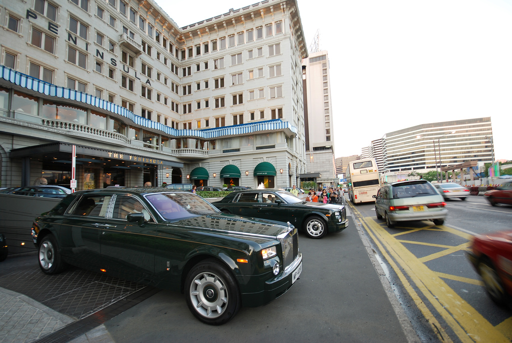 by Flickr user Steve Webel История гостиницы: The Peninsula Hong Kong / Магазета