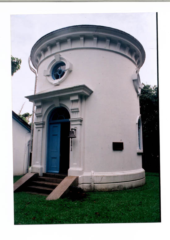 Башня в 2003 году