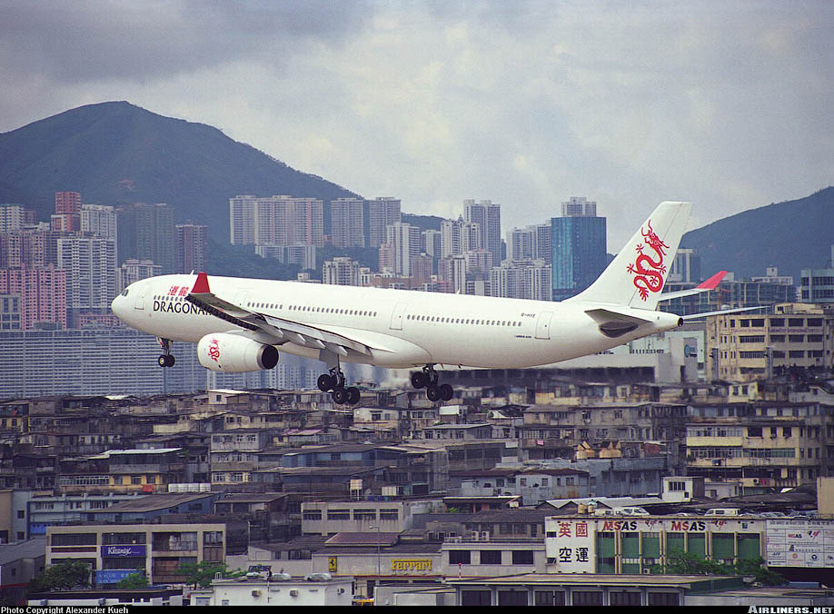 Аэропорт Kai Tak в Гонконге / Магазета 12