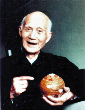 Ван Канлэ (王康乐; 1907-2006)