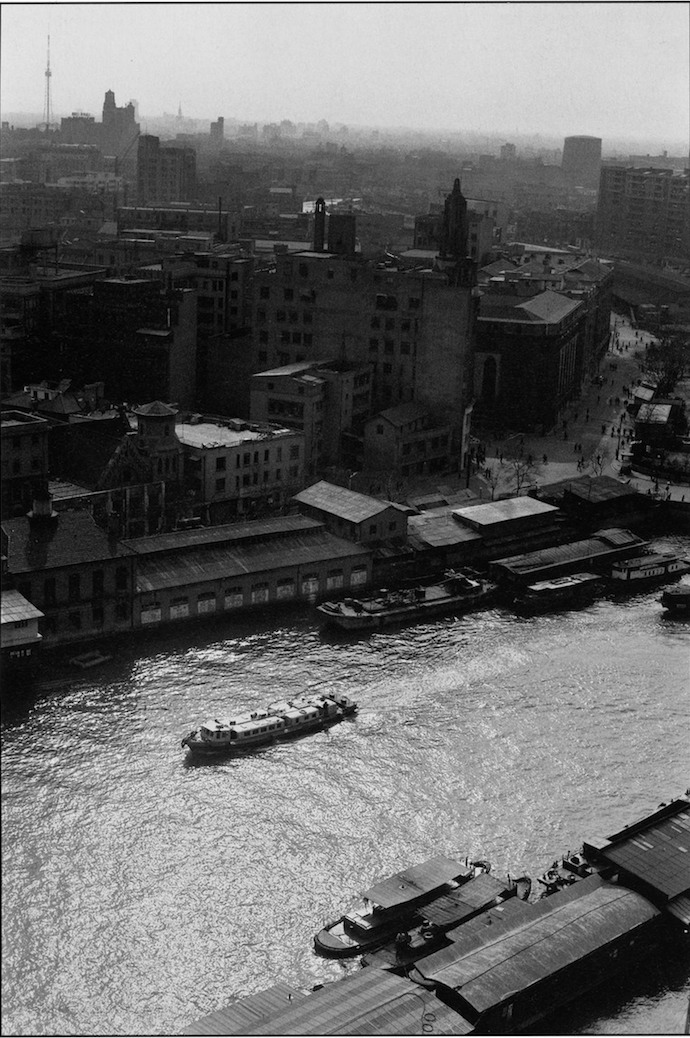 Вид на Сучжоуский канал из Shanghai Mansions в 90-е. Фото: Guo Bo