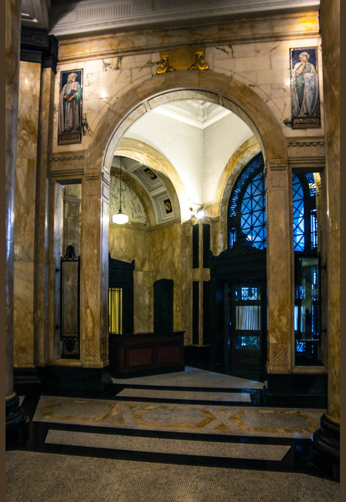 hsbc-foyer-2