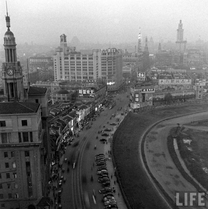ph-view-from-window-1949-jack-birns-life