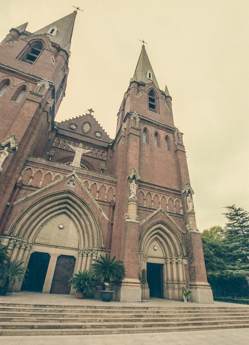st-ignatius-cathedral-facade-part