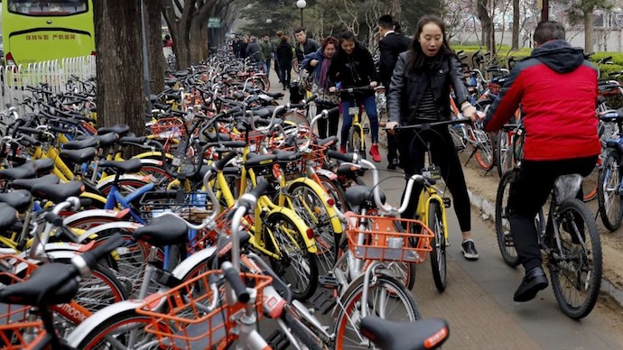 В Шанхае более 1,5 млн общественных велосипедов. Источник: South China Morning Post