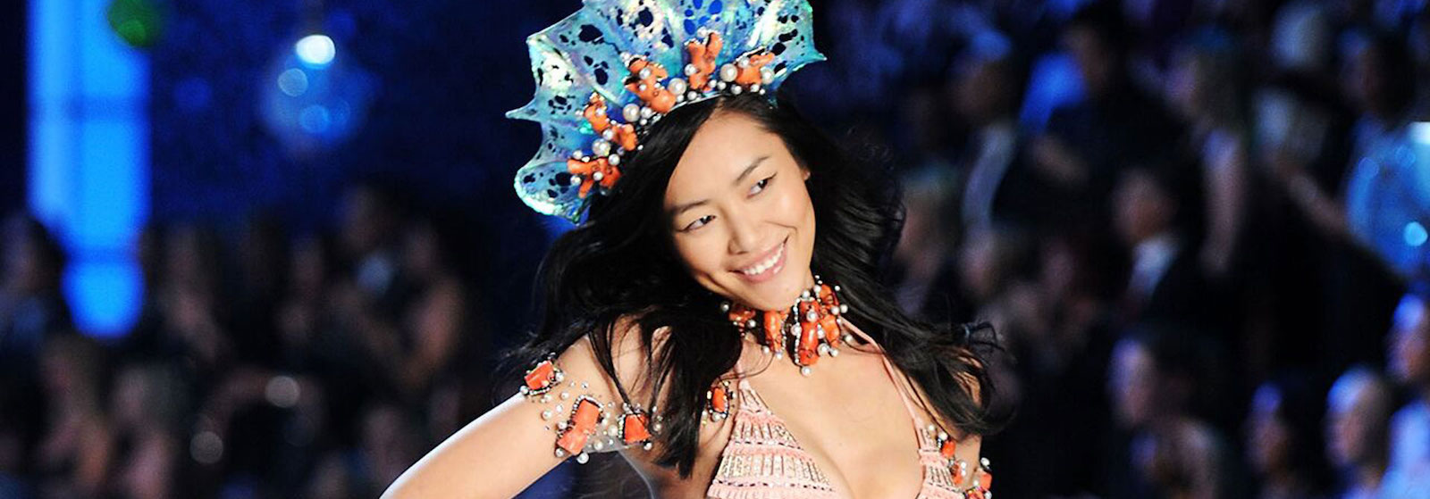 Liu-Wen-Victoria-Secrets-model-profile