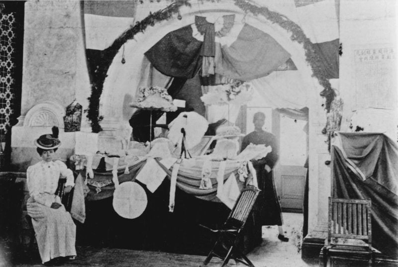 Русские и французские товары на международной выставке в 1913 году. Источник: Shanghai Library Archive