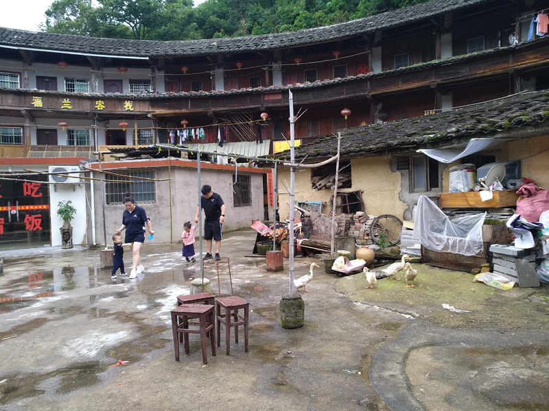 guide tulou
