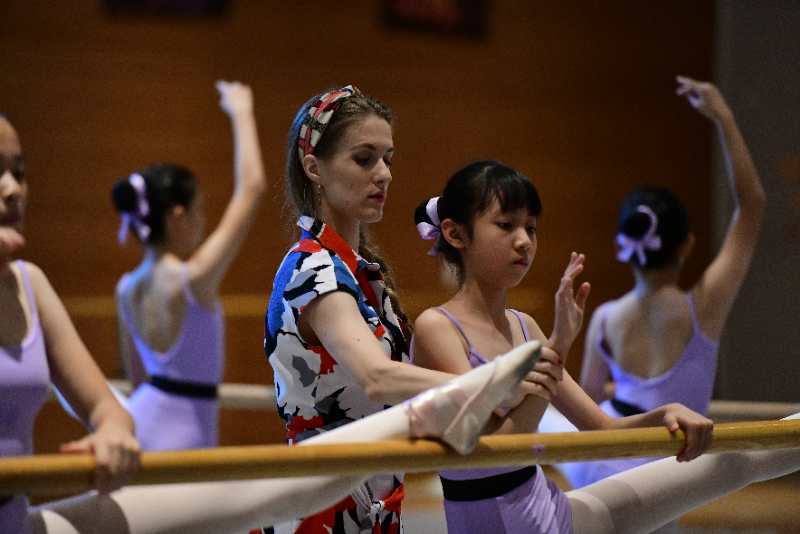ballet teacher in China